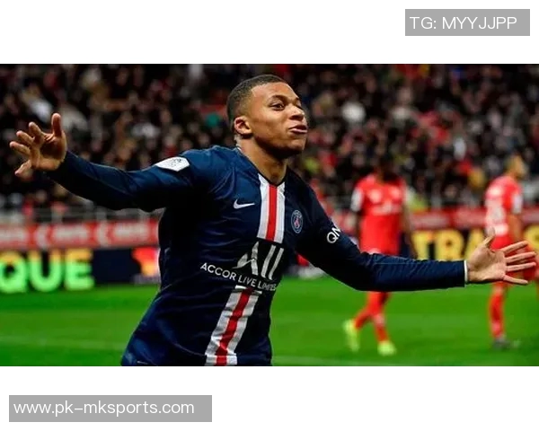 姆巴佩足球巨星高清图片展现速度与技巧的完美结合